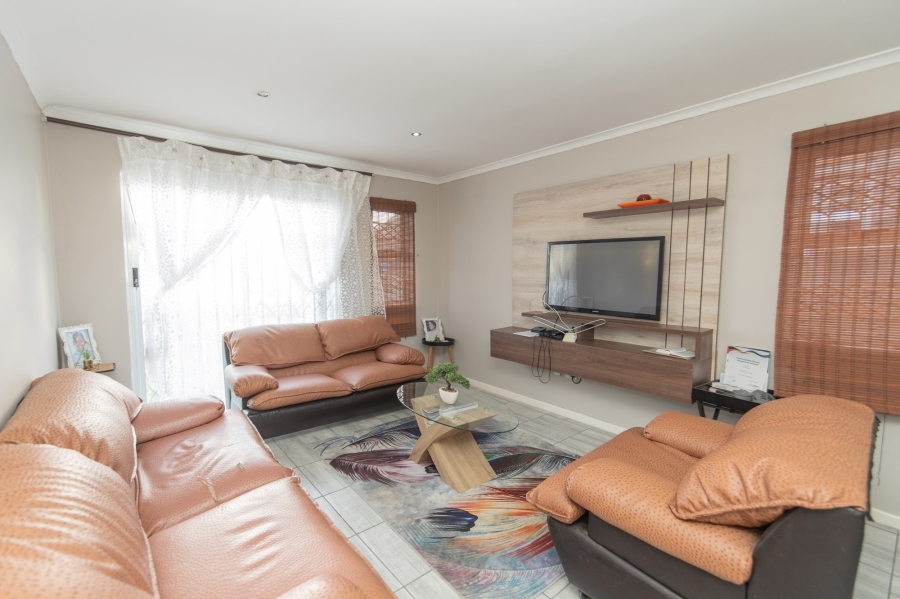 2 Bedroom Property for Sale in Parsonsvlei Eastern Cape